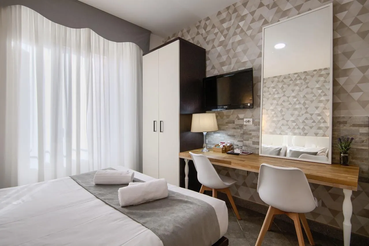 Domus Pietro Inn Rome 3*,  Italy