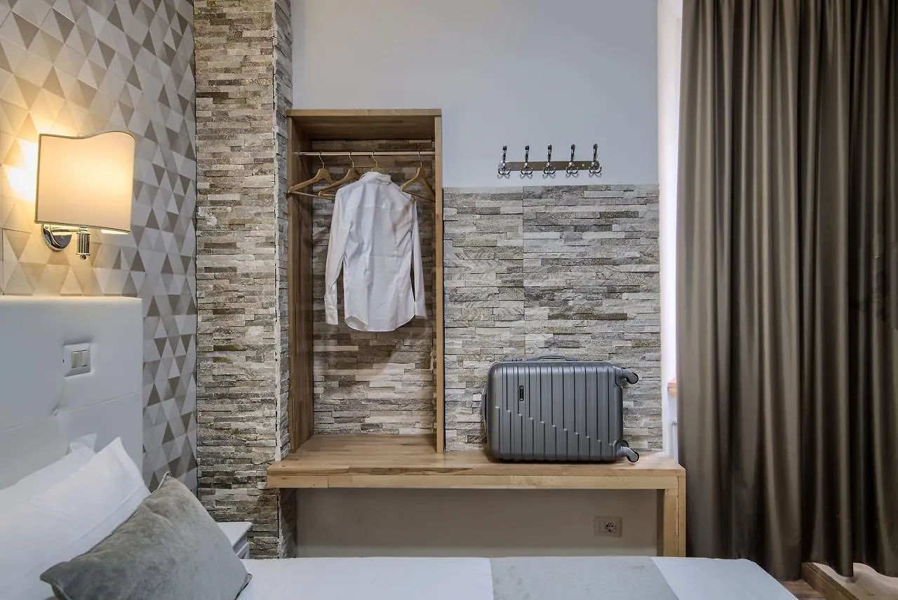 Domus Pietro Inn Rome Guest house